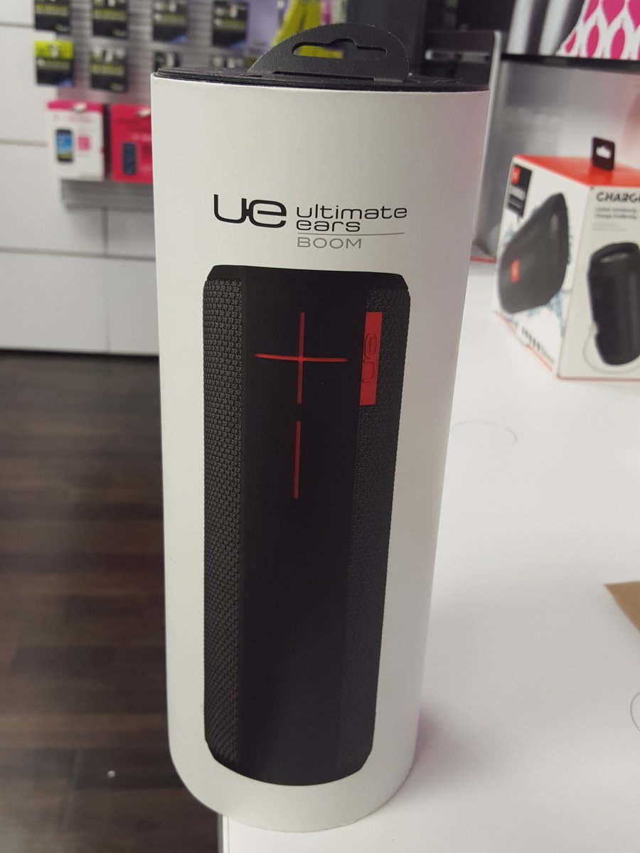 tmobilemiami's tweet photo. Want one?? I got a crazy deal for you. Come and find out... 7000 and 8th st https://t.co/e4Ldbm4p63