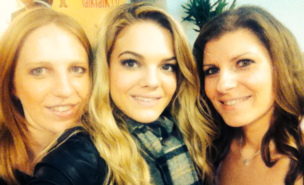 Metro_Ents's tweet photo. Good luck this weekend @louisa! What a lovely lady #Respect #xfactor #talktalkvip https://t.co/oFdJ88Ie8x