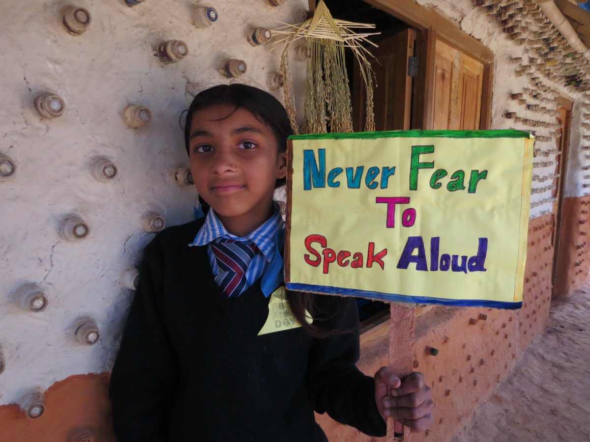 litworldsays's tweet image. Let's together make girls' voices, hearts and minds strong with the power of words and stories. #orangetheworld