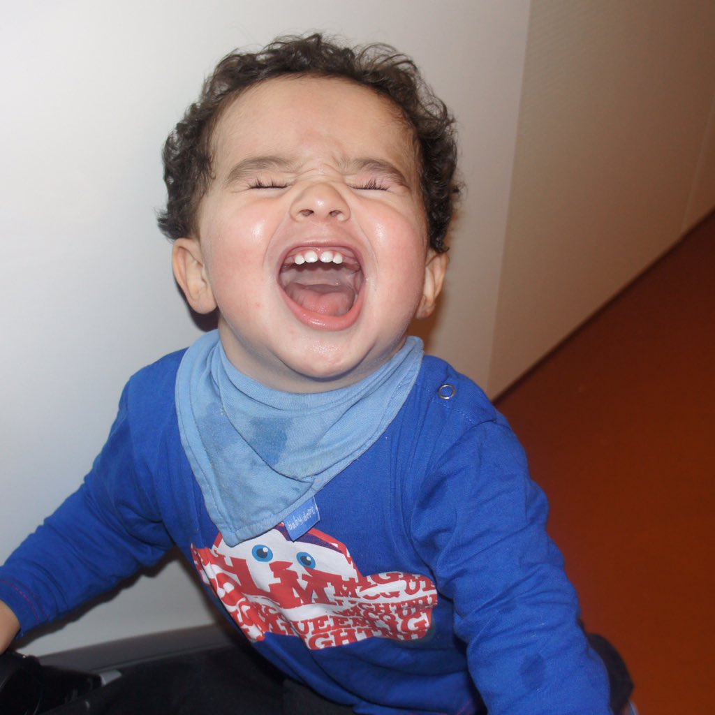 <a href="/24Kitchen/">Santos kitchen</a> website van het jaar!! 
#wvhj2015 
Dit vindt mijn zoontje #Lotfi ervan 
#netzotrotsalspapa
❤️