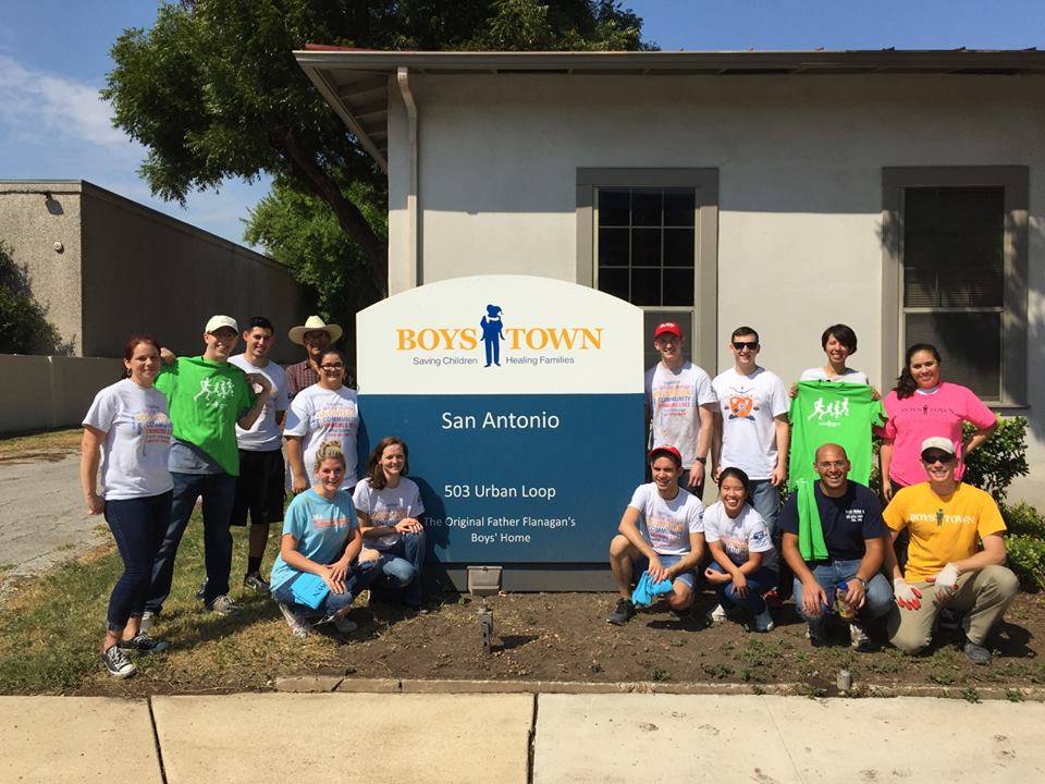 BapUTSA's tweet photo. @BoysTownTexas Beta Alpha Psi volunteered to complete a clean up project at Boys Town Texas earlier this semester! https://t.co/hVrA7Yues0