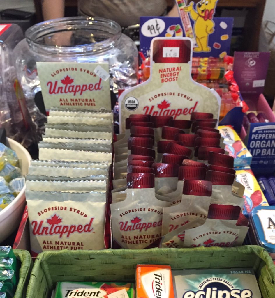 rebeccagates's tweet photo. @iamtedking @untappedmaple at @unionmarketrva #untappedmaple #snacksattack https://t.co/yChZLJUPYz