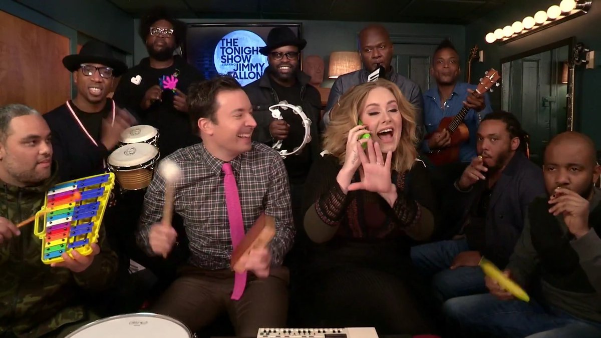 mx_adele's tweet image. #Adele cantando #Hello de una forma un tanto peculiar en el #TheTonightShow 😂😂  youtu.be/-yL7VP4-kP4