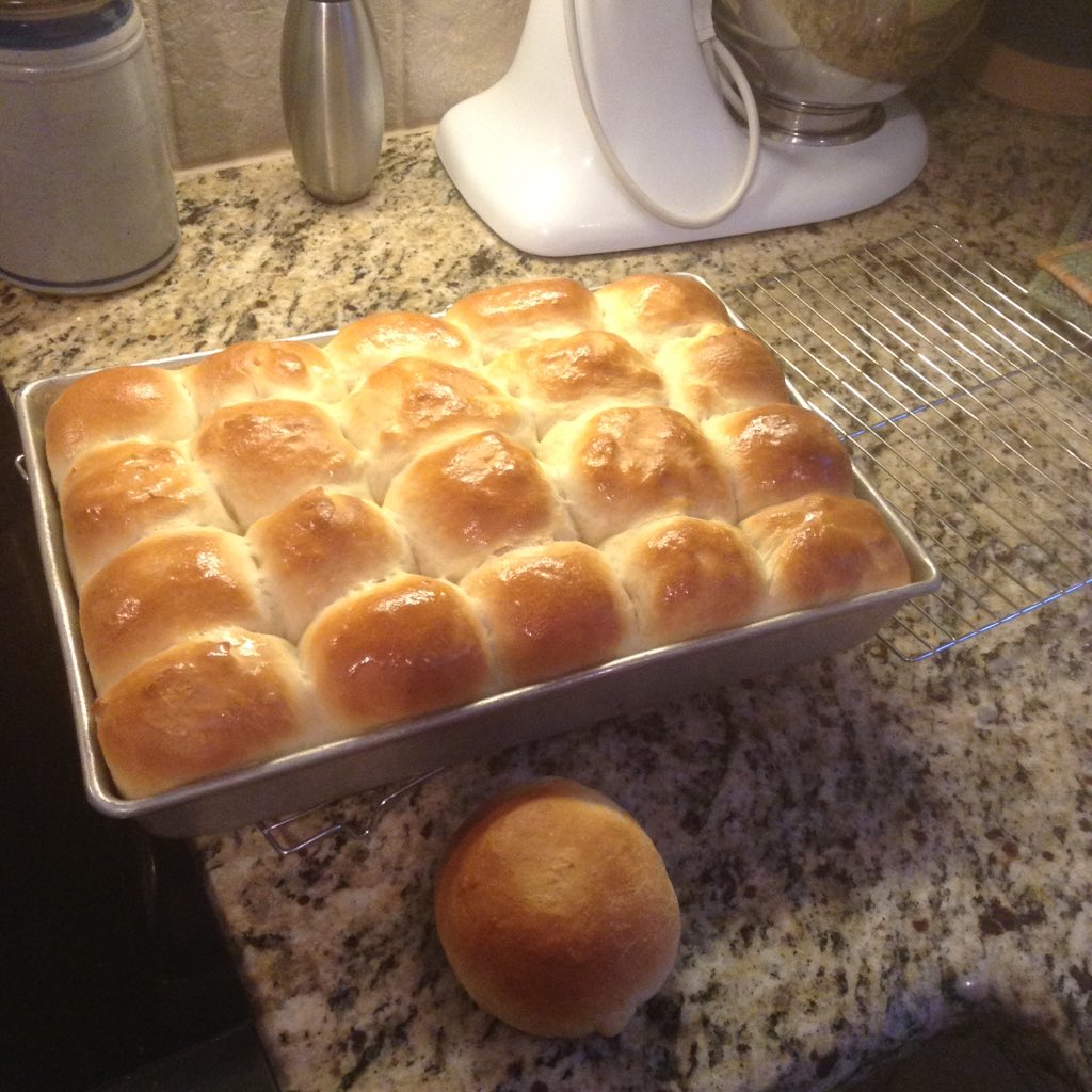 Amish dinner rolls @KingArthurFlour #BakeItForward #Foodnetwork #NoKidHungry