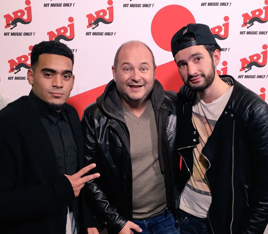 tchicken45's tweet photo. Ce soir on était en direct sur @NRJhitmusiconly avec @cauetofficiel LEFAauthentique avec @BenHB__ #Hypnose #BenHB https://t.co/Q49PBu0dsY