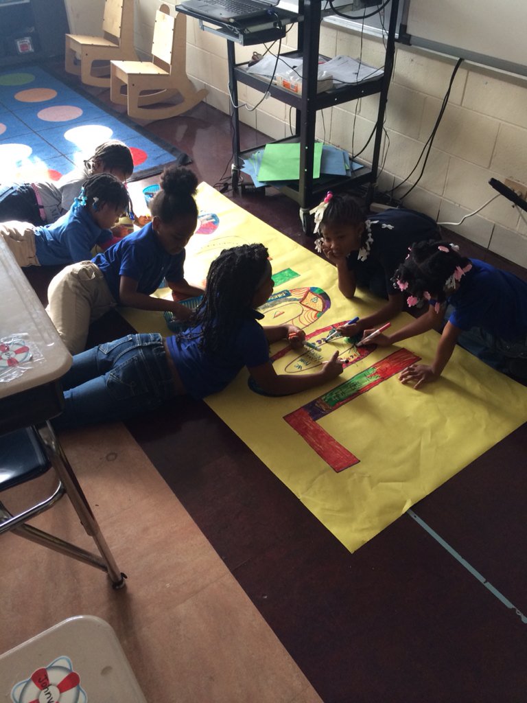 MsH_Room208's tweet photo. CPS is in a financial crisis. My kids deserve better. #fundcpsnow #dmcunite https://t.co/gNqNSoxJZT