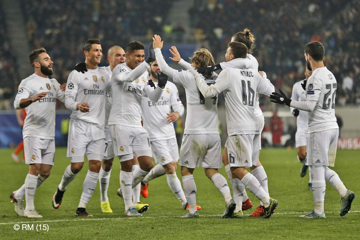 realmadriden's tweet photo. Check out the best photos from tonight's victory against Shakhtar as we sealed top spot in the group! 📷���🙌

#RMUCL https://t.co/VdPqmsSScX