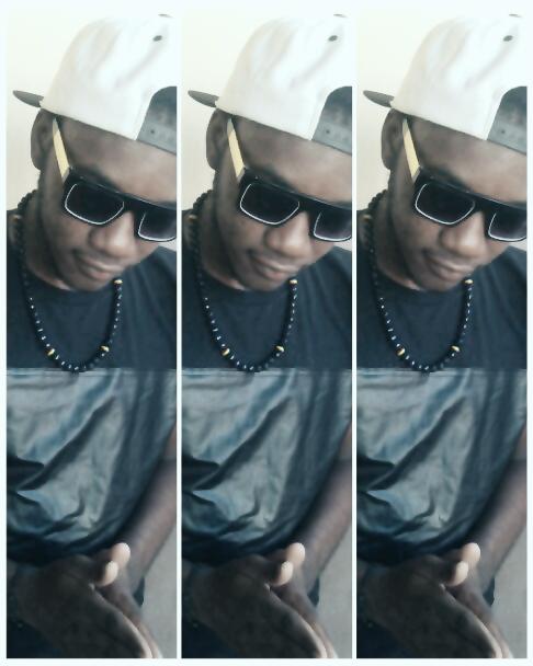 YMCMBTHEHOOD's tweet photo. https://t.co/EAMiWNS0Pz