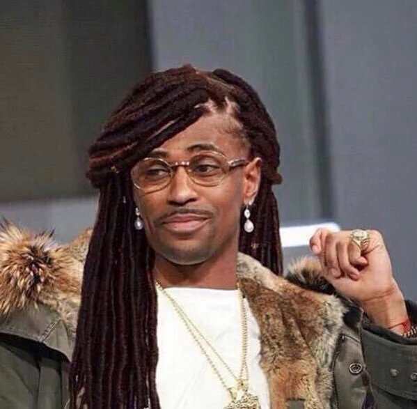 XO__liah's tweet photo. "Why yu always quiet &amp; never talk to family?" 

"Why yu always pregnant &amp; never got a man?" 
#ThanksgivingClapBack https://t.co/oN4FxxByRs