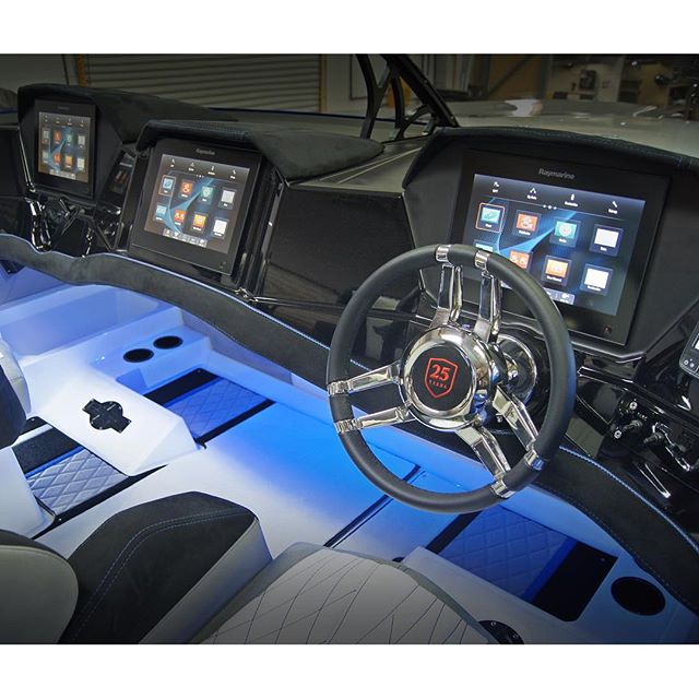 powerboatnation's tweet photo. DCB always ahead of the curve π·: @dcbracing #dcb #dcbracing #powerboatnation #performanceboats #boating #boats https://t.co/5p1NMKC2yx