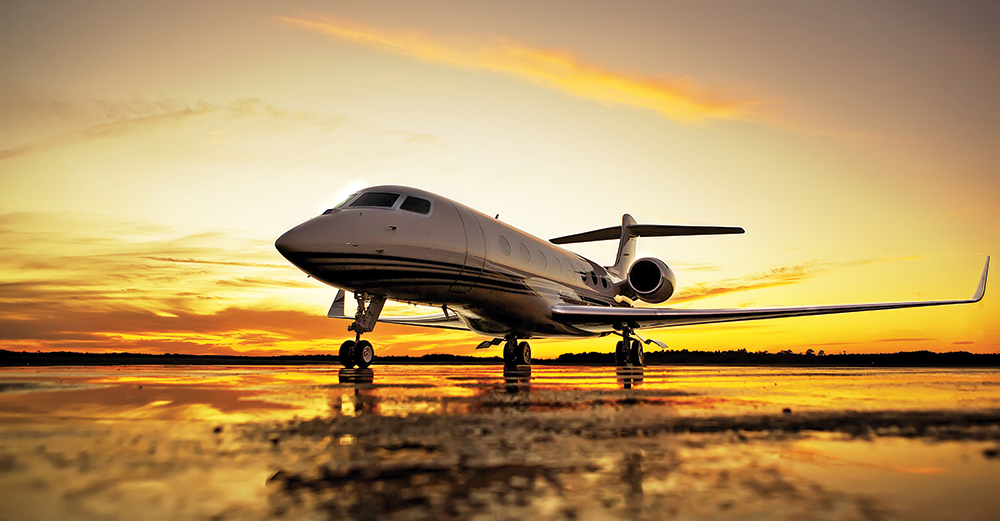 zainasghar98's tweet photo. Happy first flight anniversary to @GulfstreamAero's G650. #avgeek #avinationupdates #TeamAvination   https://t.co/XXxQiHgRZb