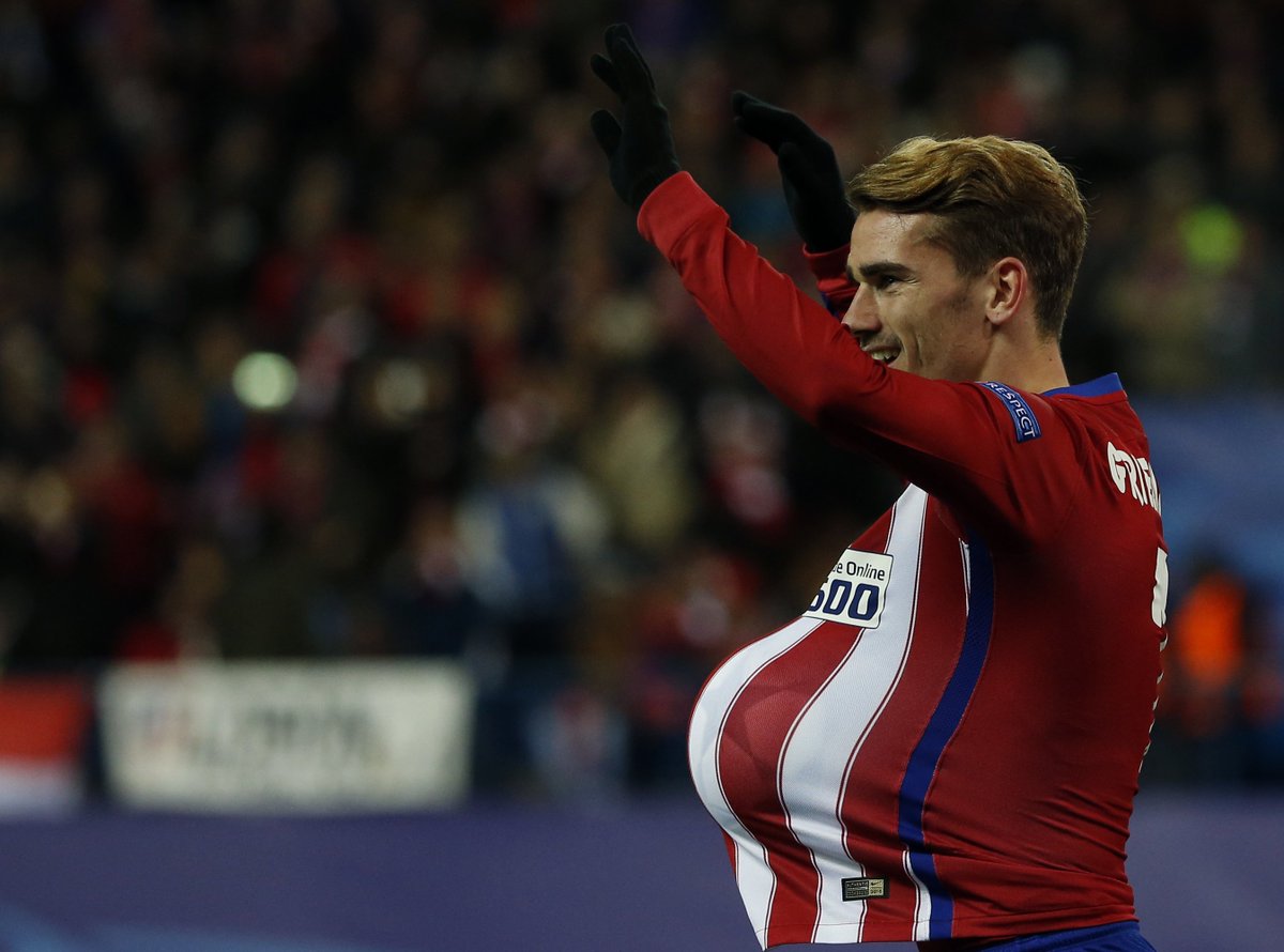 sports_fr's tweet photo. #Football Le doublé de @AntoGriezmann pour l'Atletico... https://t.co/ffYpXgw6wv via @TomMonegier #ATLGAL https://t.co/OIDn7fCHtN