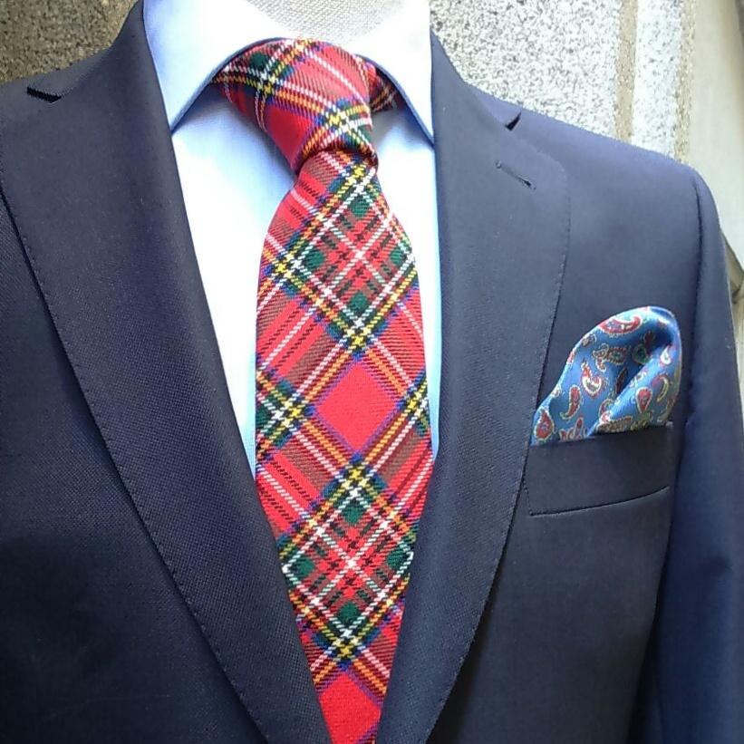 gomez_y_grilo's tweet photo. cuadros escoceses #modacaballero #otoño #estilo #elegancia #elegance #style #gentleman #menwithclass #gomezygrilo https://t.co/TbJVX7KLGH