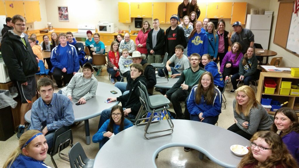 SewardFFA's tweet photo. We collected 1300lbs of food last night!Thanks to @FcclaSeward @SewardFBLA Key Club Skills and the Seward Community! https://t.co/ijMmIUPnJh