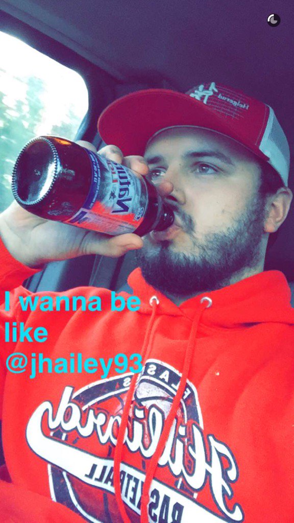 jhailey93's tweet photo. I'm glad somebody is right there with me on the Nattys 😂 @Juicyjay_22 https://t.co/LwfPrYrvG4