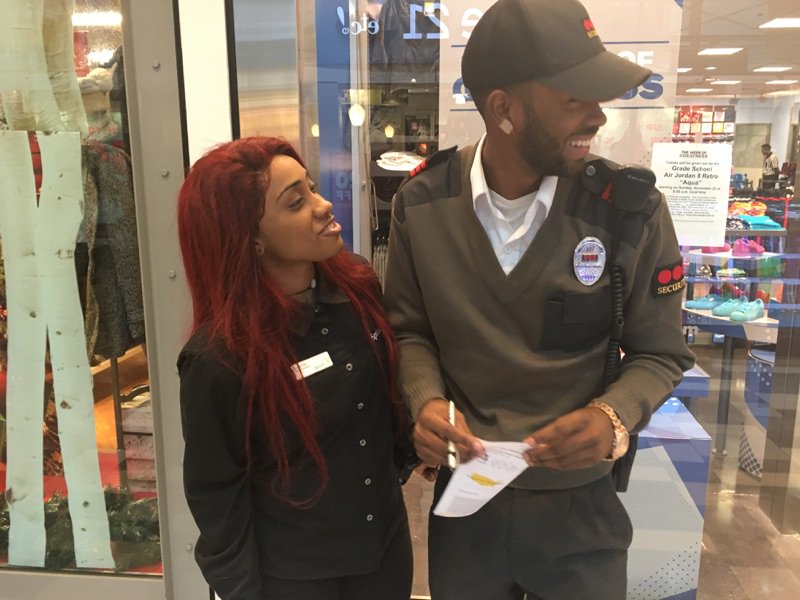347Sprint's tweet image. Khristina making new friends with #50percentoff! @JosephSmithers1 @347Sprint
