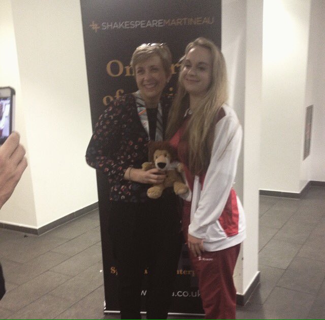 j1_EHamplett's tweet photo. ShakespeareMartineau for England athletics. Had such a lovely day meeting @hannengland #feelinginspired#pride https://t.co/vijoyZ7WKd