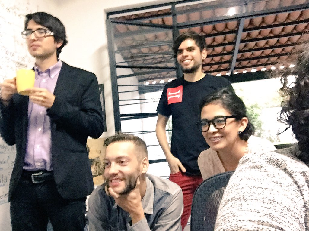 LibertadZavala's tweet photo. Siguiendo la charla de #UrbanismoAlternativo del @ccemx desde la @CuadraUrb @urbanistero https://t.co/23IX7Yb1b7
