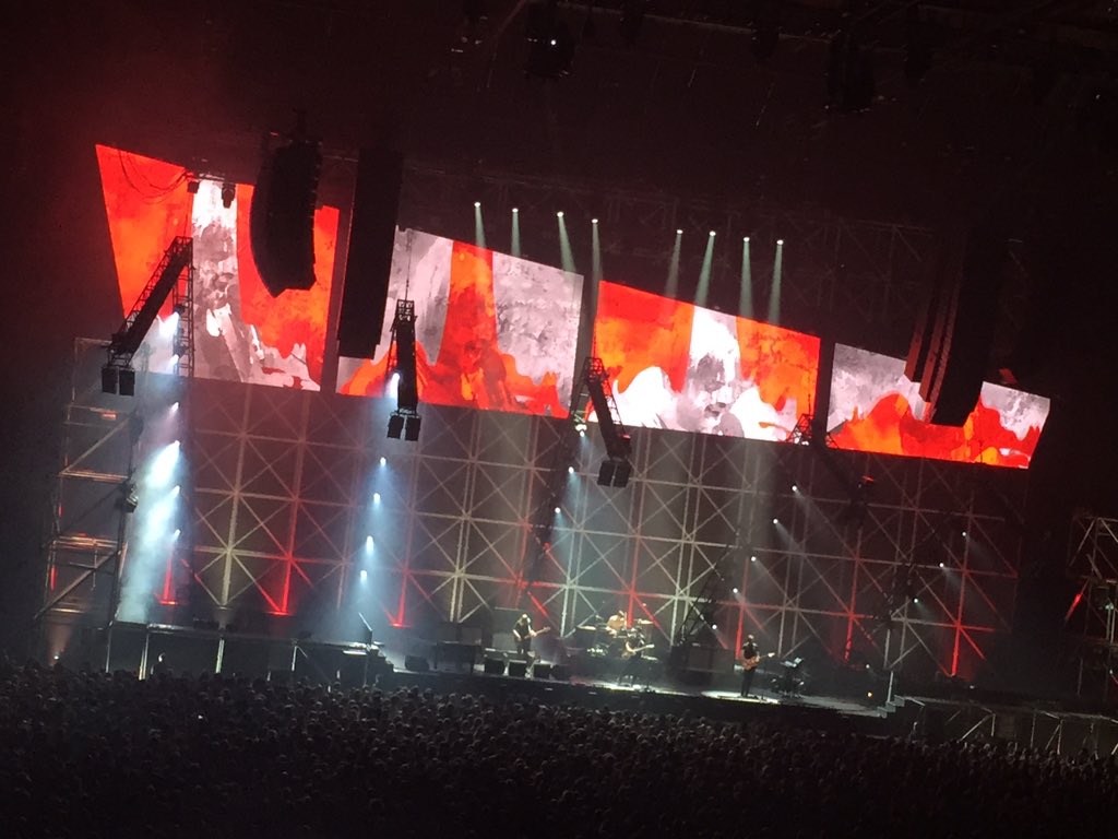Linda_Schepers's tweet photo. Leuke avond! 🎸👍 #ZiggoDome https://t.co/SEbDGgi9W8