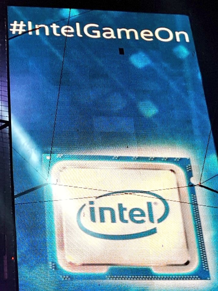 OverCluster's tweet image. Esto es @intel_la #IntelGameOn - en el #PalacioAlsina