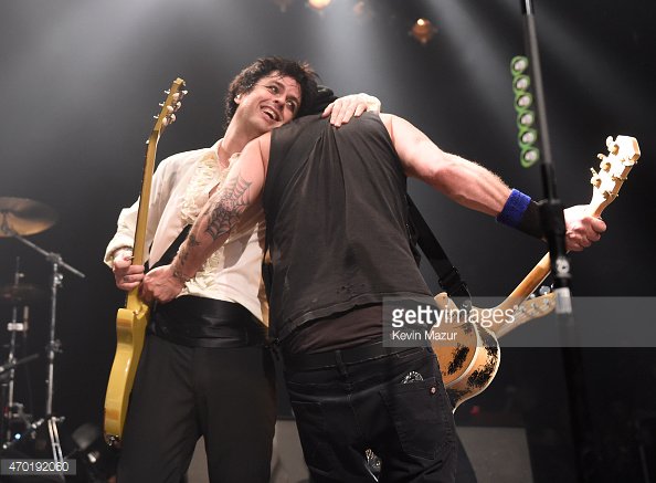 Saludamos a Tim Armstrong gran amigo de Billie Joe en el día de su cumpleaños! Happy Birthday Tim! 