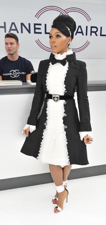 AffirmBeauty's tweet image. @MBFWcelebs @Stephsfashion @MBFWcelebs: Guess who checked into #Chanel airport?

#JannelleMonae