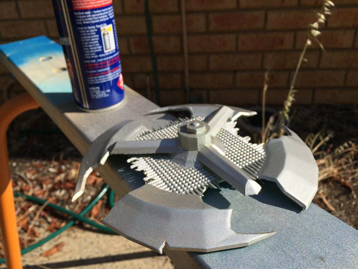 makersmuse's tweet photo. Mmm, silvery. Now to grunge it up! #fallout #3DPrinting #Cosplay #Autoaxe https://t.co/5TPuTRppbM