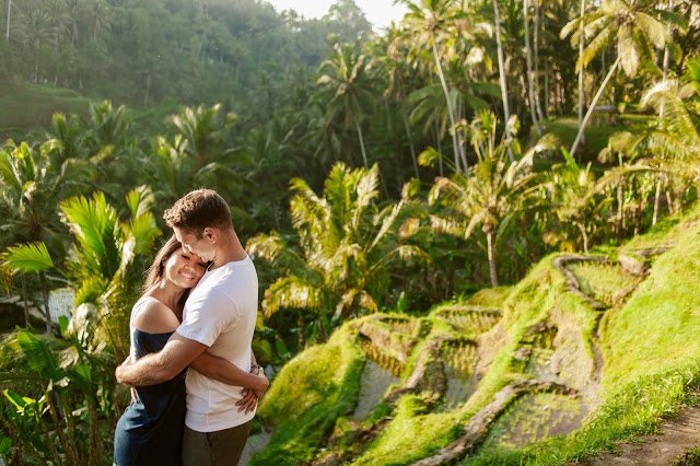 Ivi and Tom | Ubud Engagement Photo Session dedotphotographyblog.com/2015/09/ivi-an…