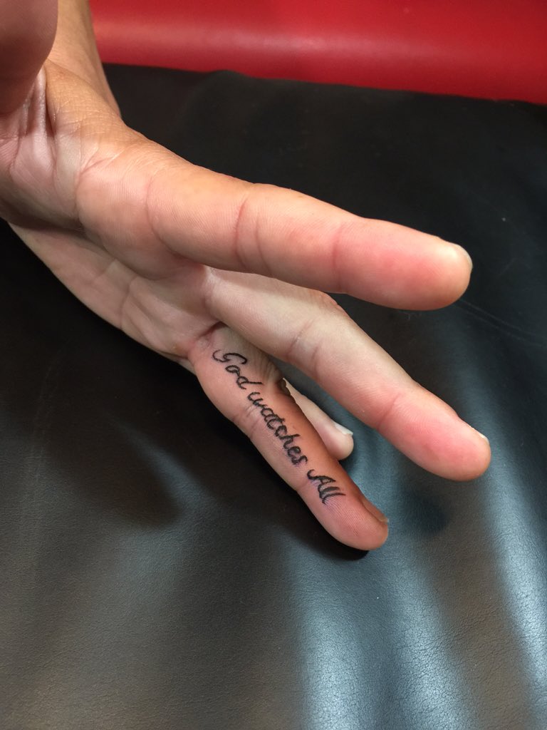 2face Tattoo Studio Today Work 鳥をモチーフにした民族系トライバルと薬指に Messageを Tattoo タトゥー トライバル Tribal Message メッセージ 刺青 千葉 T Co 8f3efwn6ju Twitter