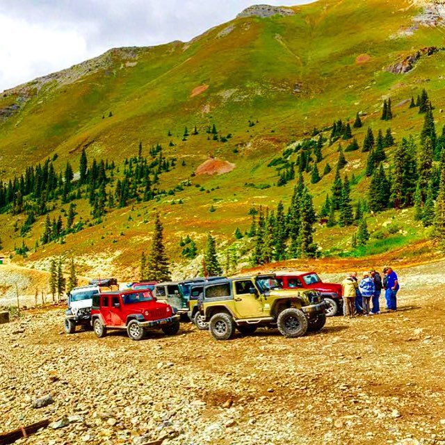 JeepJamboreeUSA's tweet photo. High in the #sanjuanmountains near #ouraycolorado #ourayjeepjamboree #jeepjamboree #jeepja… https://t.co/Vmq5PPoz4h https://t.co/MY5qlgEpQO