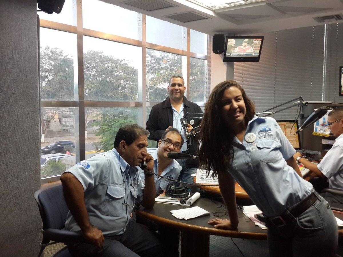 anolaimag's tweet photo. @musical100fm  #sisepuede https://t.co/8lHMp6C2fL