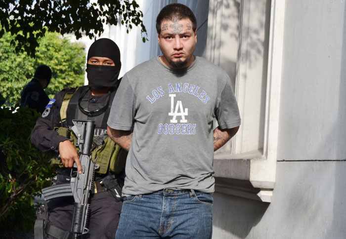 NARCOESTADOS's tweet photo. @NARCOESTADOS Grupo de Intervención Antipandillas de la Policía Nacional Civil #ElSalvador https://t.co/5UAQ5V6BQG