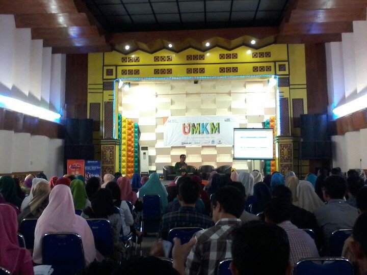 ILAcrew's tweet image. Sesi pertama oleh Andi Nata "Pentingnya Pemasaran dan Strategi Pemasaran Bagi UMKM" #MITraining #Markplusinstitute