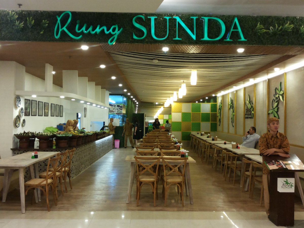 riungsunda's tweet photo. Resto yg menyajikan makanan sunda paling oke di wilayah jak- Bar @ Riung Sunda Central Park Mall. Lt.LG unit 210. https://t.co/LRuAiSr4JZ
