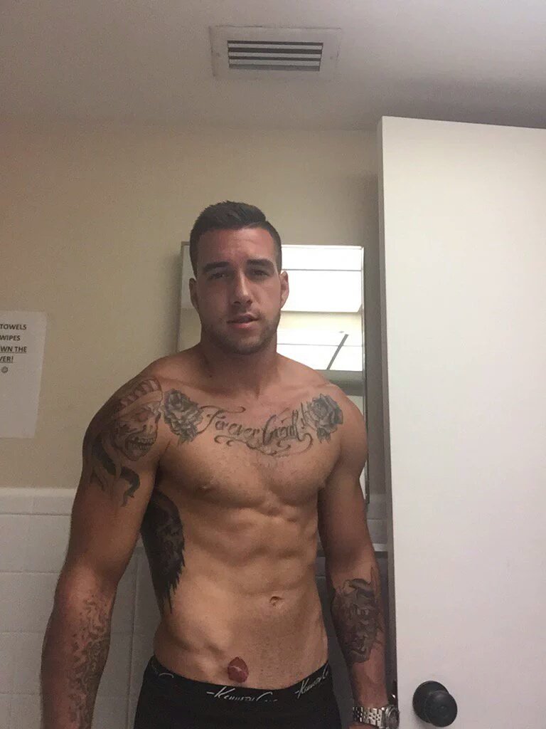 Samhot89's tweet photo. RIP #DimitriKane https://t.co/sJrQf6DxbQ