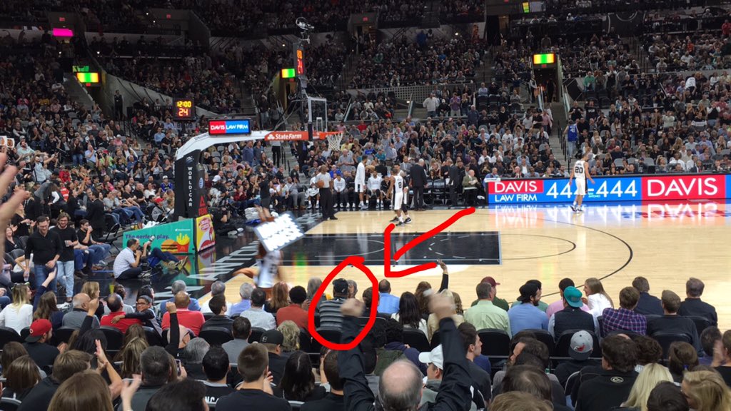 JJMediina's tweet photo. Sitting behind @DavidtheAdmiral!!!! 😎 #DavidRobison #GoSpursGo https://t.co/PTJZWsiJhS