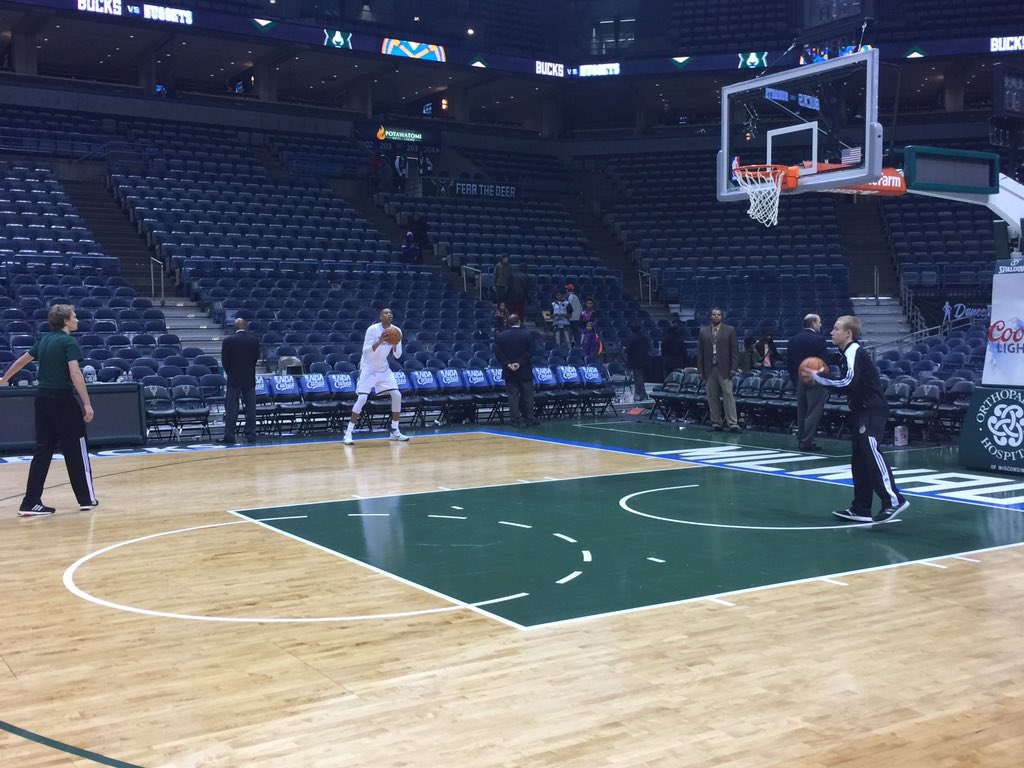 Bucks's tweet photo. Right now on the court. #OwnTheFuture https://t.co/92bMd3I2yZ