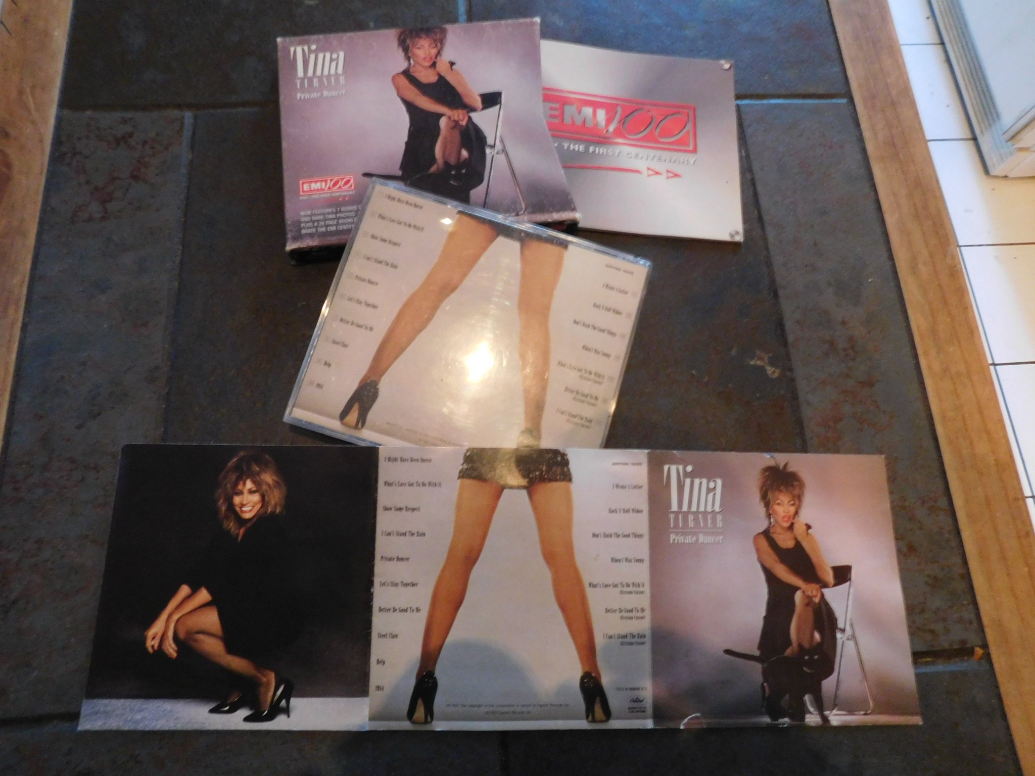  HAPPY BIRTHDAY Miss TINA TURNER ..I\ll be playing only Tina Music all day..All The Best 