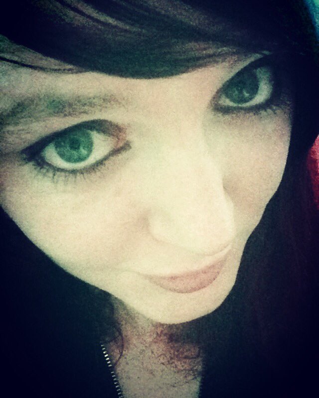 HanHanAllen's tweet image. Need my eyebrows sorted hopefully have them sorted for my birthday next month (: yay