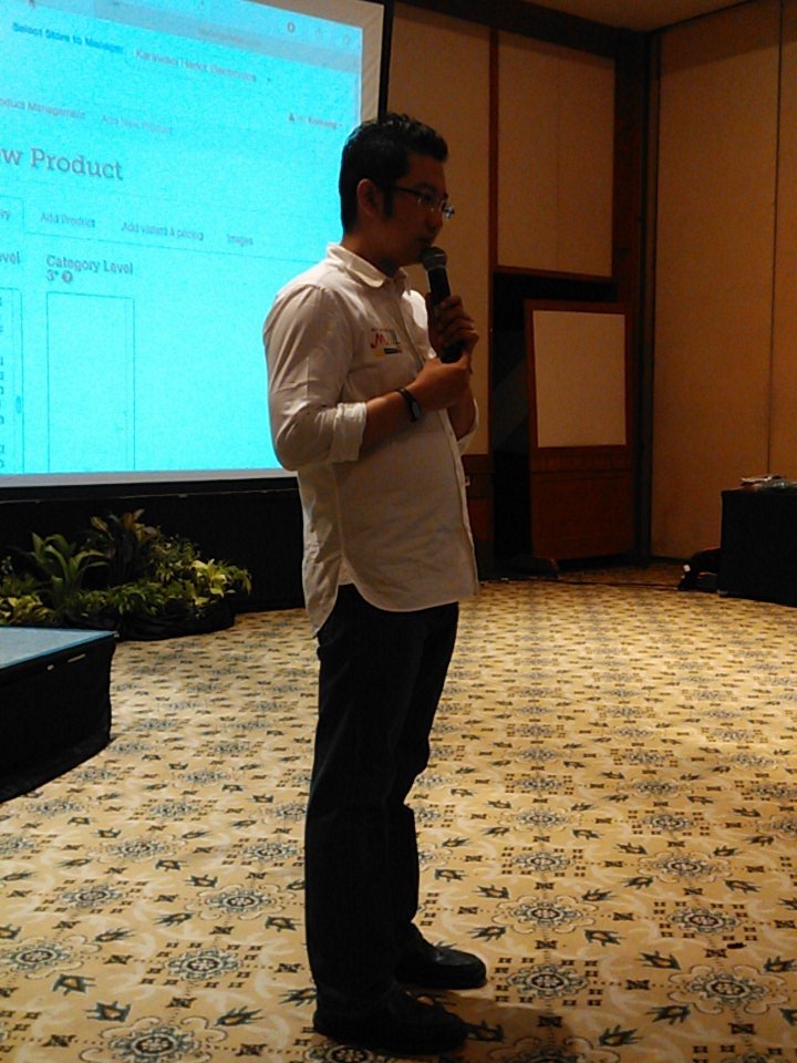 Lg dengerin penjelasan dr <a href="/MatahariMallCom/">MatahariMall.com</a>. Keren bgt, biaya pengiriman gratis. Belanja skrg mumpung promo :)