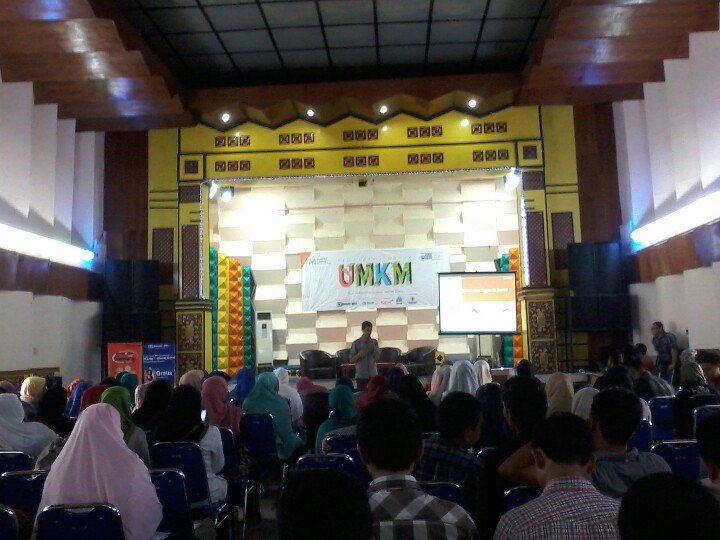 ILAcrew's tweet image. Sesi III oleh Marsudi dari BRI Cabang Banda Aceh " BRI- Manajemen Finansial Utk UMKM" #MITraining #MarkplusInstitute