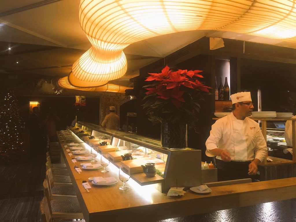 laguiadefa's tweet photo. @NOBUMEXICO hermoso lugar, mesero arrogante, #overpriced, chef amable,food  +1000 @FoodandTravelMX @MXGourmetAwards https://t.co/G2Fzr1xfNx