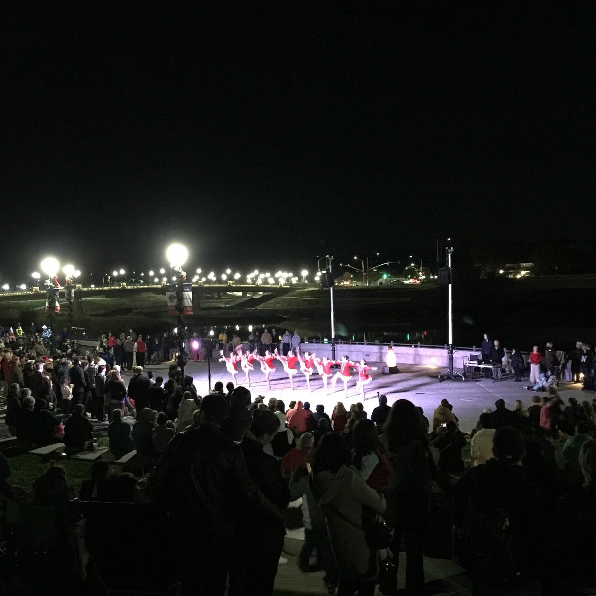 Big crowd out for the #napa #treelighting. <a href="/Napadowntown/">Downtown Napa</a>