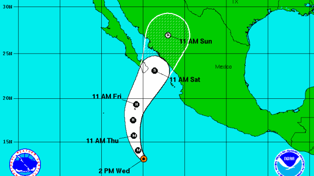 CBCAlerts's tweet photo. #HurricaneSandra continues to strengthen as Category 3 storm off #Mexico's Pacific coast: https://t.co/XMeSBiHfN5 https://t.co/qv5ONaB0pB
