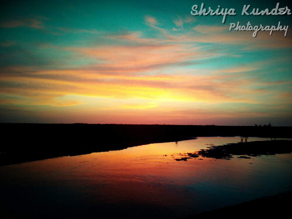 kunder_shri's tweet photo. #sunset #pleasantmood #Showtime #shriya #mee https://t.co/Jte2VLvXn3