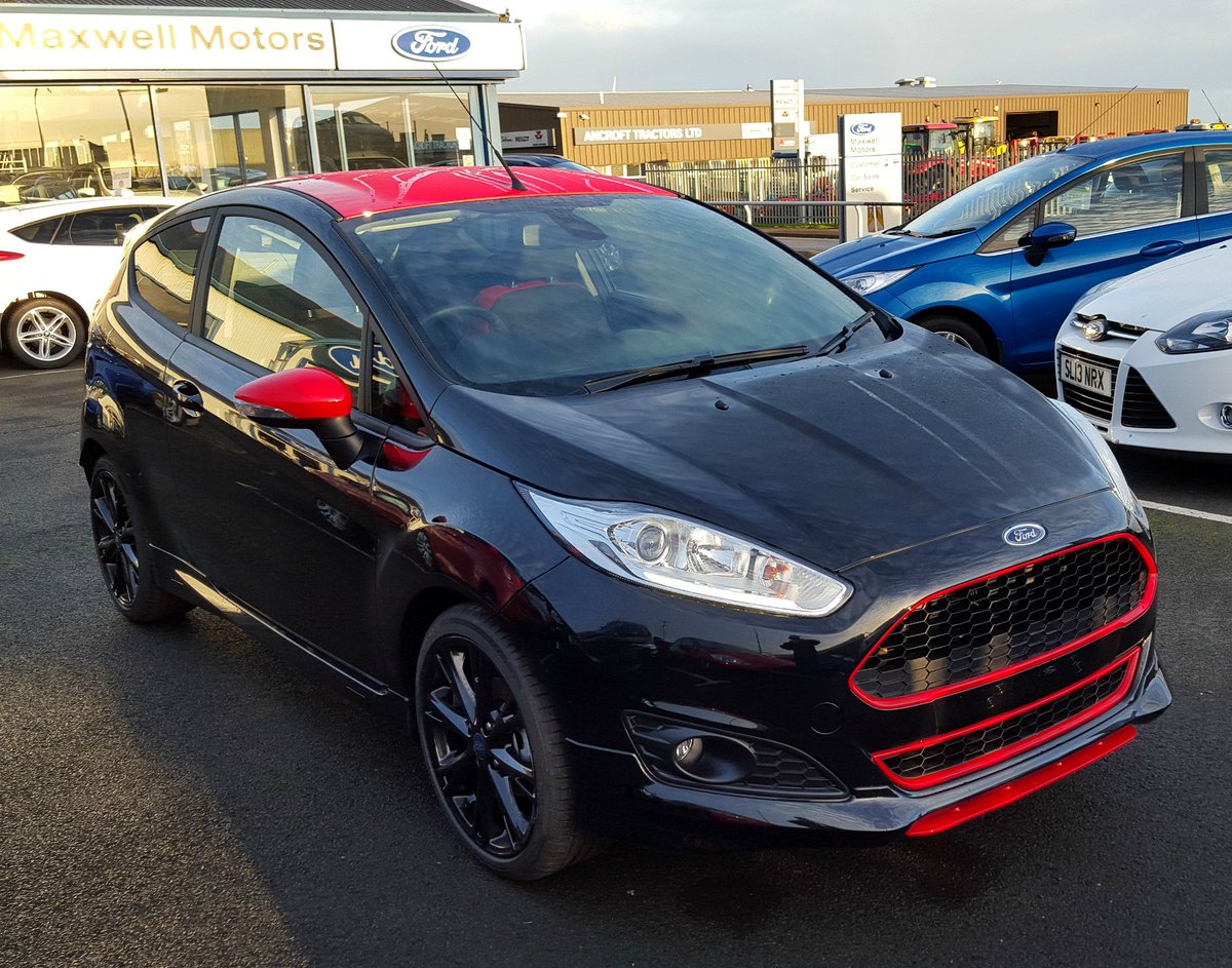 maxwellmotorsuk's tweet image. Got a 4yr old car or older? Save at least £2,500 on most of the #Ford range this Friday &amp;amp; Saturday #upgradeweekend