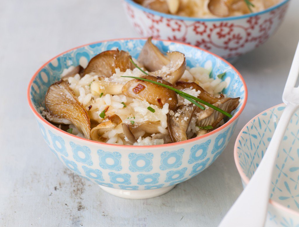 Pretapousser's tweet photo. Ce midi on déguste un succulent risotto aux pleurotes ce midi ! Vous venez ? 🍄😉 https://t.co/ceT0pRHIhb #food #miam https://t.co/kcDAlQLVM8