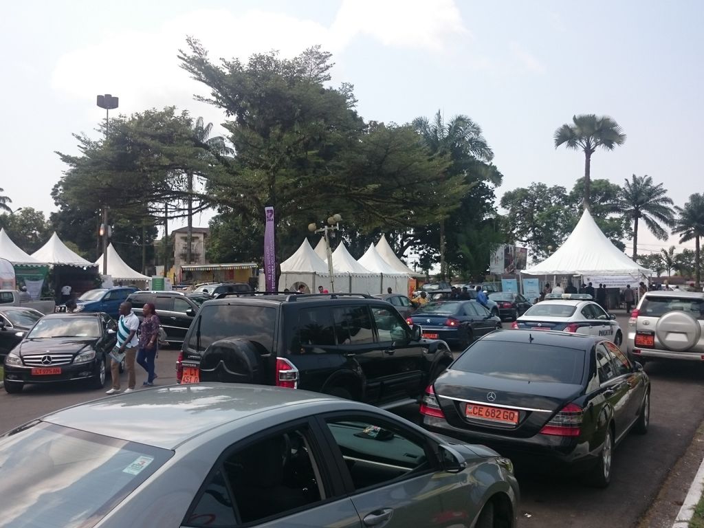 flavienkouatcha's tweet photo. Je vous invite à vous rendre sur le site du Cameroon Investment Forum #CIF2015
Maison du Parti de Bonanjo https://t.co/e4R1tFJZM8