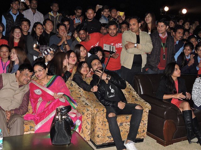 Embedded image permalink