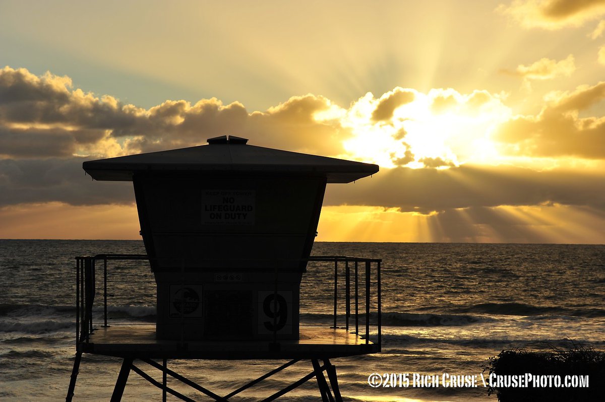CrusePhoto's tweet photo. Sunset #Tower9 @VisitOceanside @VisitSanDiego https://t.co/pKzFjE6KIN